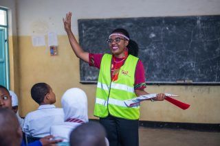 ✨📸 MERCI pour votre impact incroyable !
Le mois dernier, notre projet en Tanzanie s’est clôturé avec succès et aujourd’hui, on vous partage les résultats en images

Grâce à vos dons, des jeunes filles ont été formées à coudre elles-mêmes leurs protections hygiéniques 🧵🩲
Un savoir essentiel pour lutter contre la précarité menstruelle, gagner en autonomie, en dignité et en confiance ❤️‍🩹

Vous imaginez l’impact que vous avez eu ?
C’est VOUS qui rendez tout cela possible.

Un immense merci à notre SeedFamily pour votre générosité et votre confiance 🤝🧡

#Security #ImpactPositif #Merci #Seedfamily #Tanzanie #Empowerment #Solidarité #PrécaritéMenstruelle #ZoomGoodNews